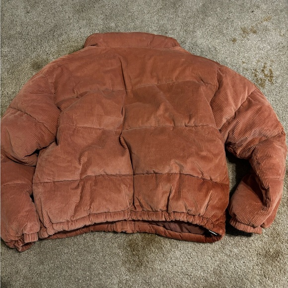 American Eagle Puffer Jacket - Picture 3 of 3